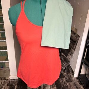 Old Navy Coral Mint fitness tank set of 2 Size XL Shelf Bra